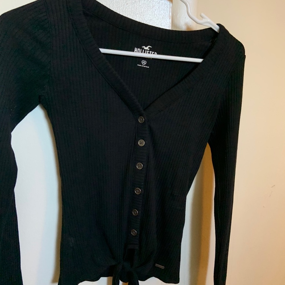 Hollister crop shirt